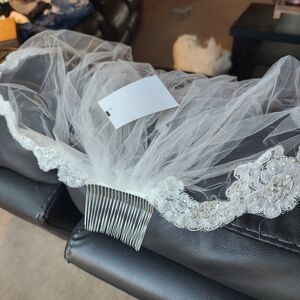 Wedding Dress amd vail